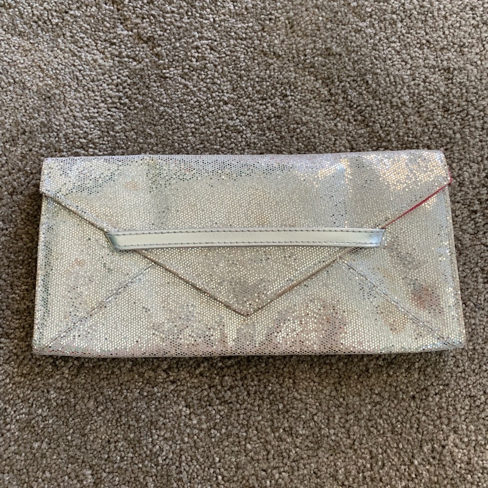 Silver clutch